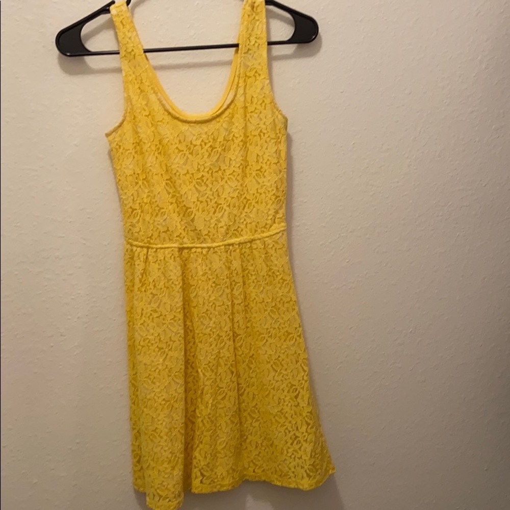 3/$10 Mossimo supply co yellow dress